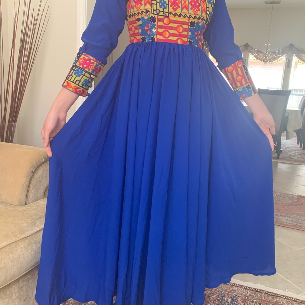 Beautiful ethnic Indian style long blue dress - Picture 2 of 3